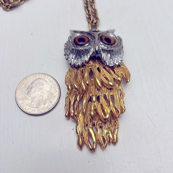 Vintage Hinged Owl necklace with glass eyes 24” chain - Picture 4 of 6